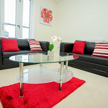 Lake View Apartment Northampton Exteriér fotografie